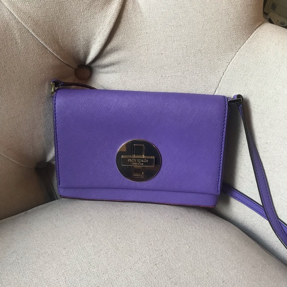 kate spade Handbags - Kate Spade Leather Crossbody